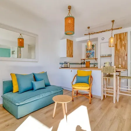 Vue Sur Riviera Апартаменты *